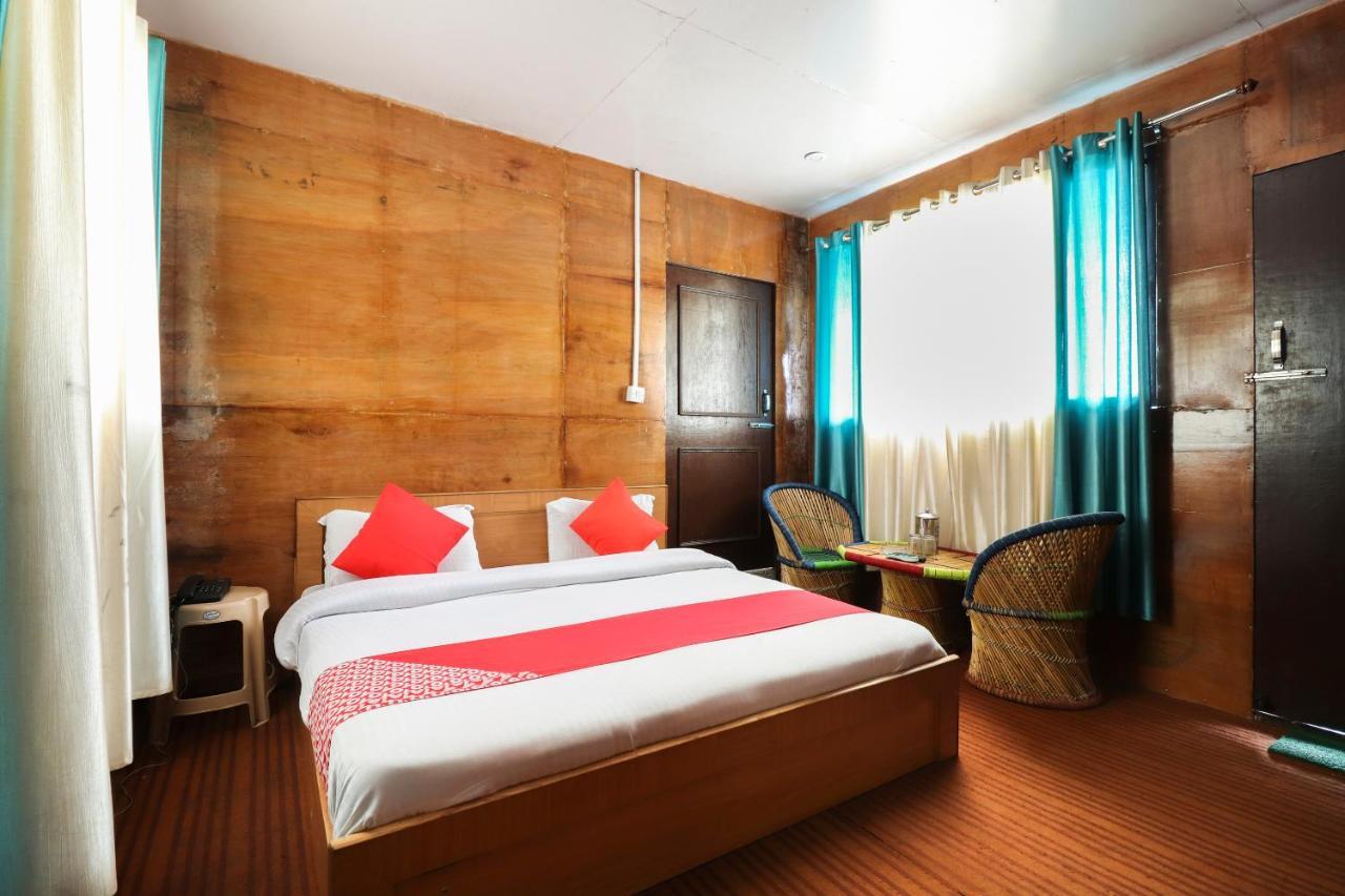 Silver Dew Resorts And Restaurant Dhanaulti Exteriör bild