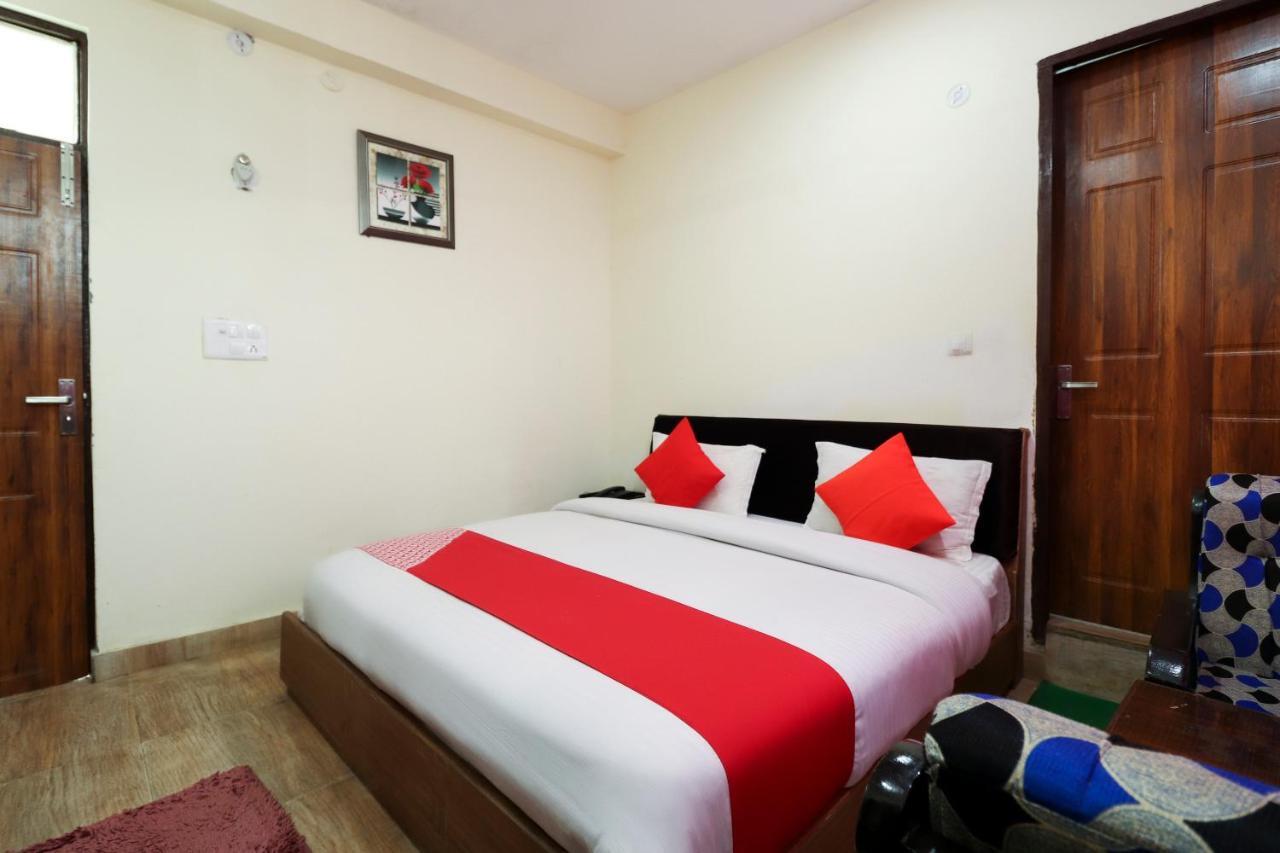 Silver Dew Resorts And Restaurant Dhanaulti Exteriör bild