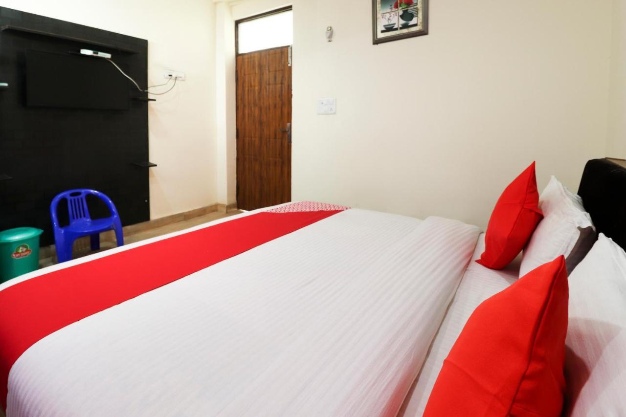 Silver Dew Resorts And Restaurant Dhanaulti Exteriör bild