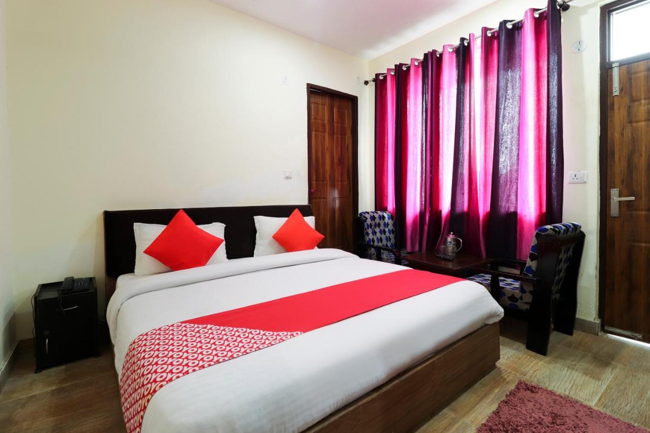 Silver Dew Resorts And Restaurant Dhanaulti Exteriör bild