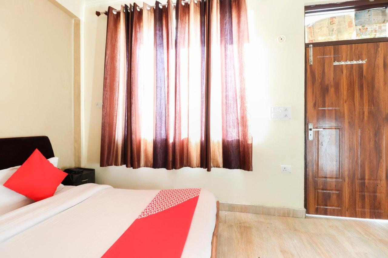 Silver Dew Resorts And Restaurant Dhanaulti Exteriör bild
