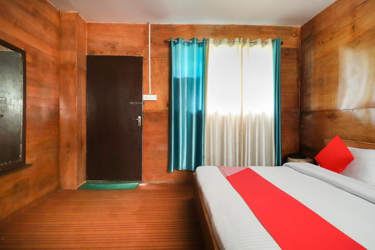 Silver Dew Resorts And Restaurant Dhanaulti Exteriör bild